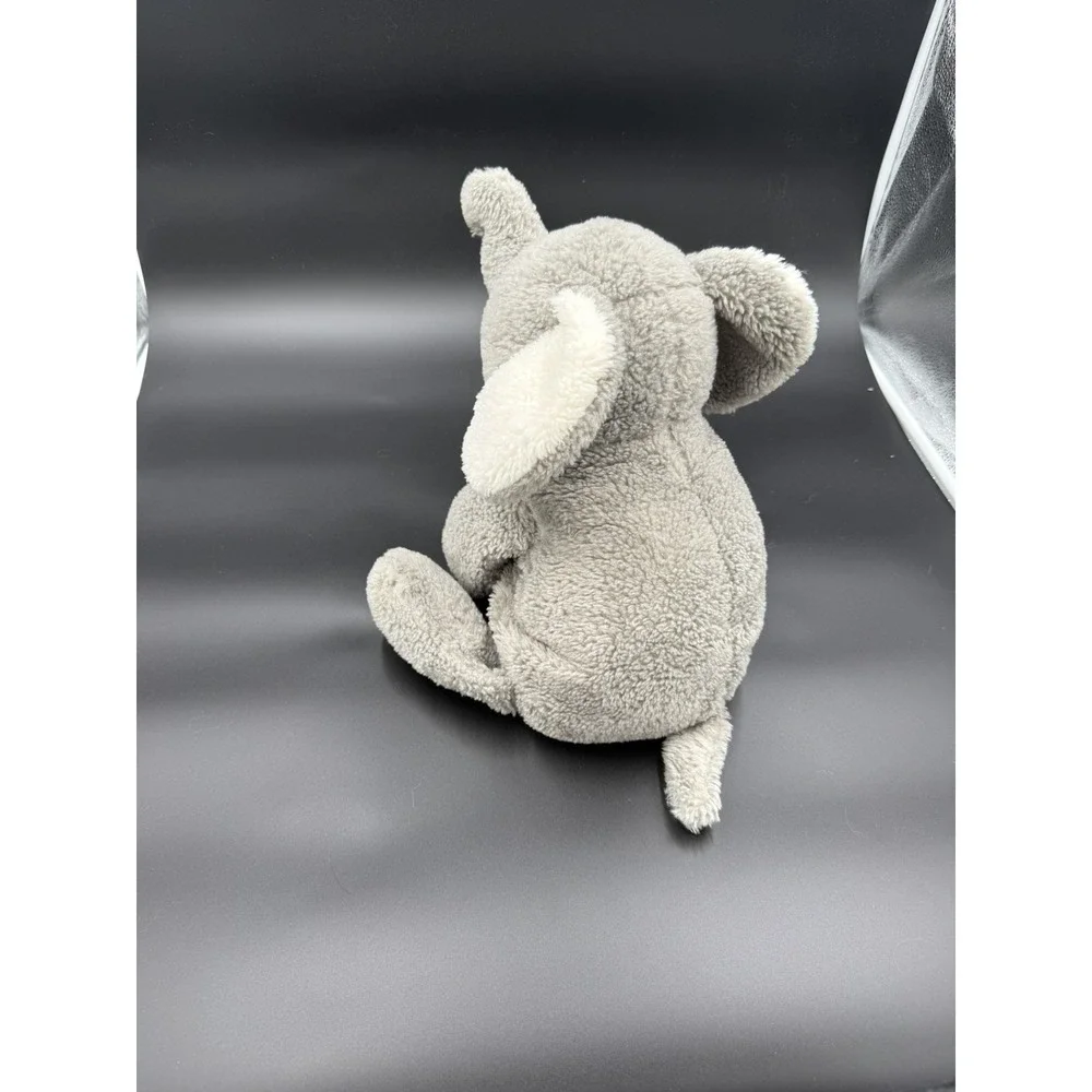 N/A cute elephant